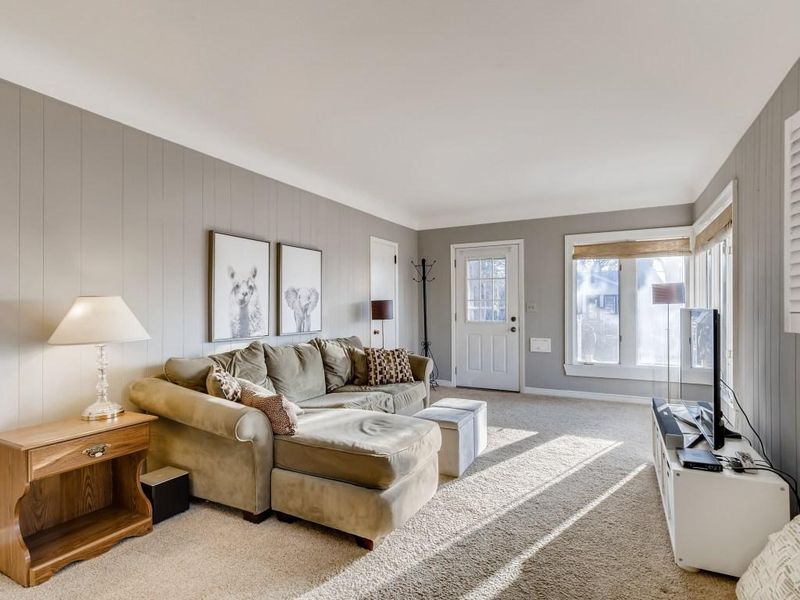 3812 Hayes St NE, Columbia Heights, MN 55421