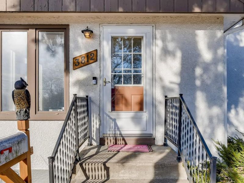 3812 Hayes St NE, Columbia Heights, MN 55421