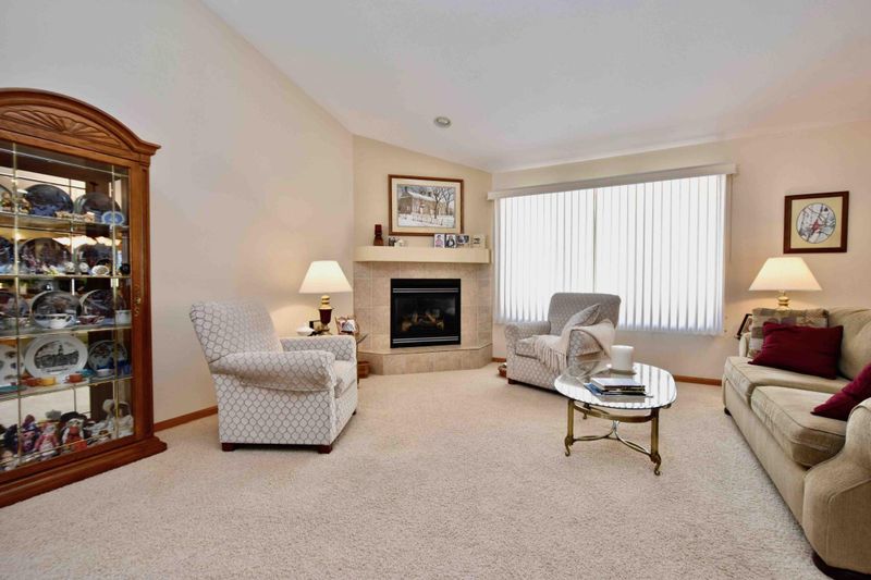 8720 Rollin Sunset Dr, Winona, MN 55987
