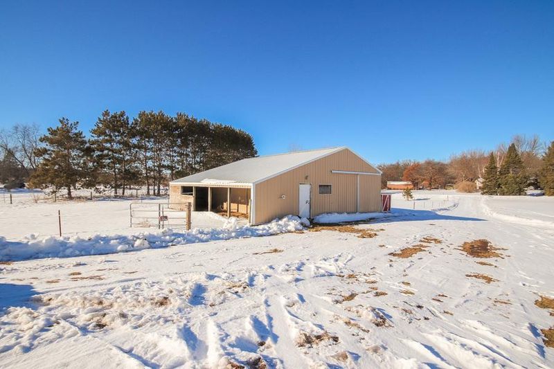 2898 256th Ave NW, Isanti, MN 55040