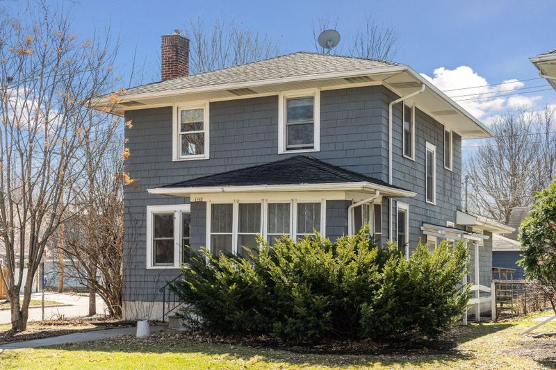 1762 Berkeley Ave, Saint Paul, MN 55105