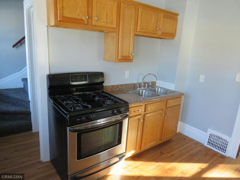 208 8th Ave S, South Saint Paul, MN 55075