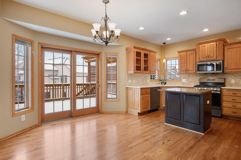 18383 Thury Hill N, Maple Grove, MN 55311