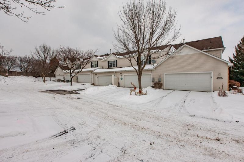 14323 Banyan Ln, Rosemount, MN 55068