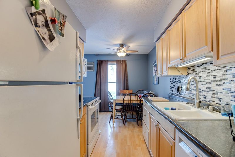 903 11th Ave S #3, Hopkins, MN 55343