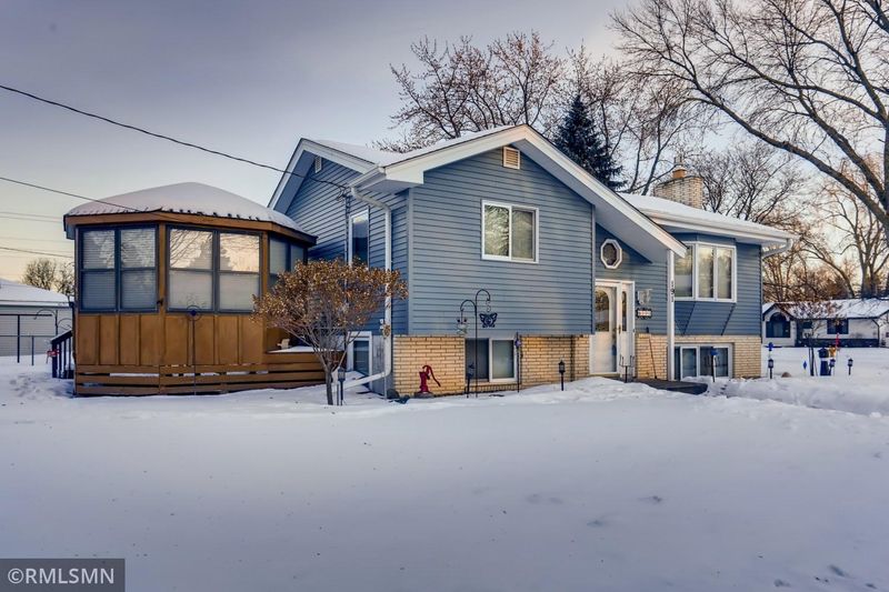 191 Liberty St NE, Fridley, MN 55432