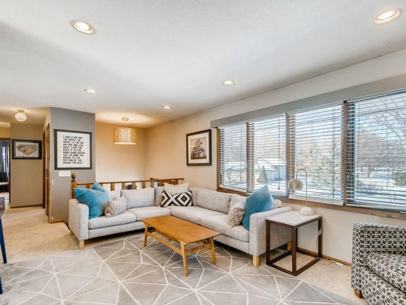 4902 Dominica Way, Apple Valley, MN 55124