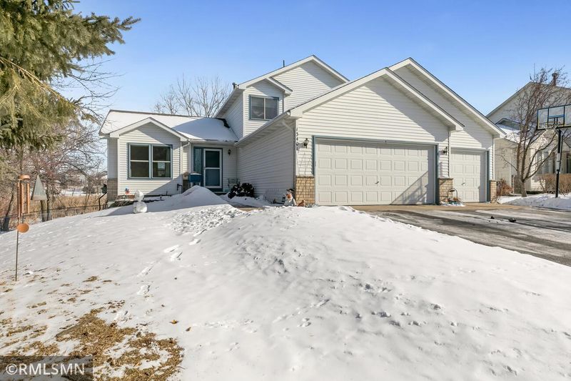 13401 Nevada Ave, Savage, MN 55378