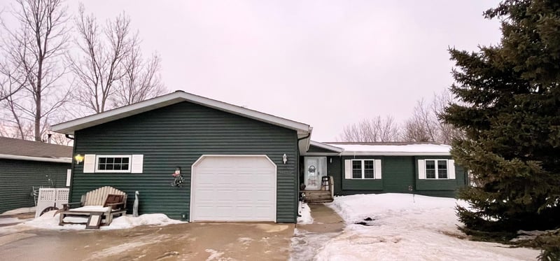 91 Deer Path Rd, Tracy, MN 56175