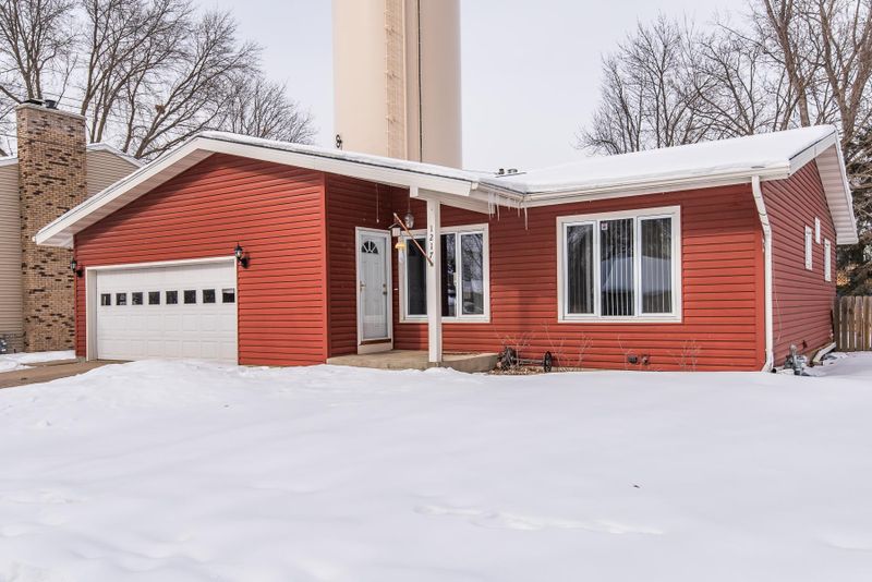 1217 19th St NE, Rochester, MN 55906