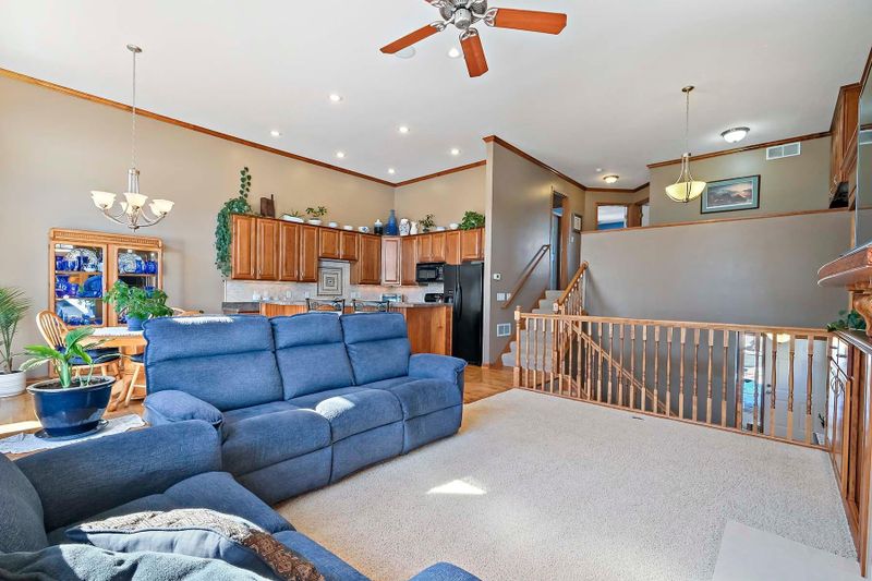 2940 Philipp Ave, Shakopee, MN 55379