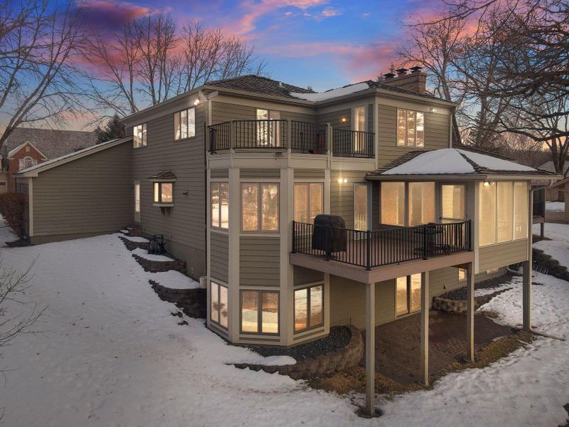 10430 White Tail Crossing, Eden Prairie, MN 55347