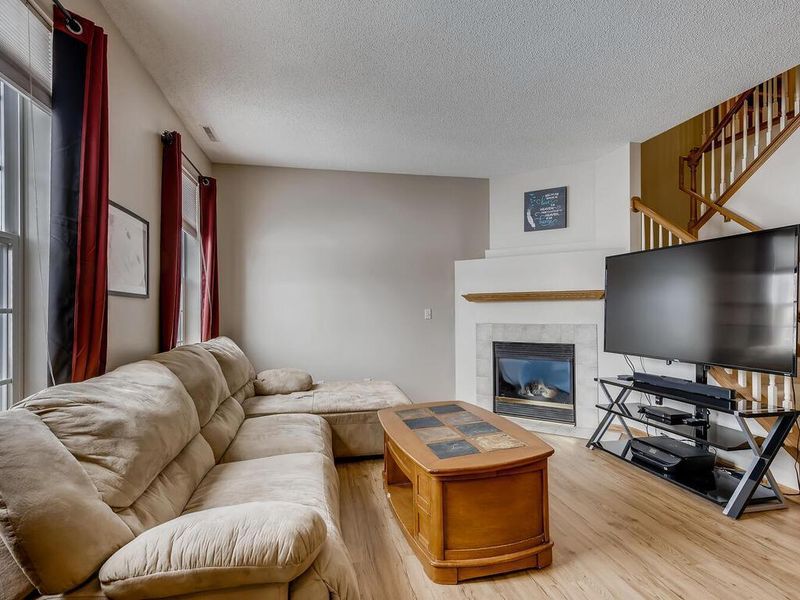 1005 Newport Ave, Shakopee, MN 55379