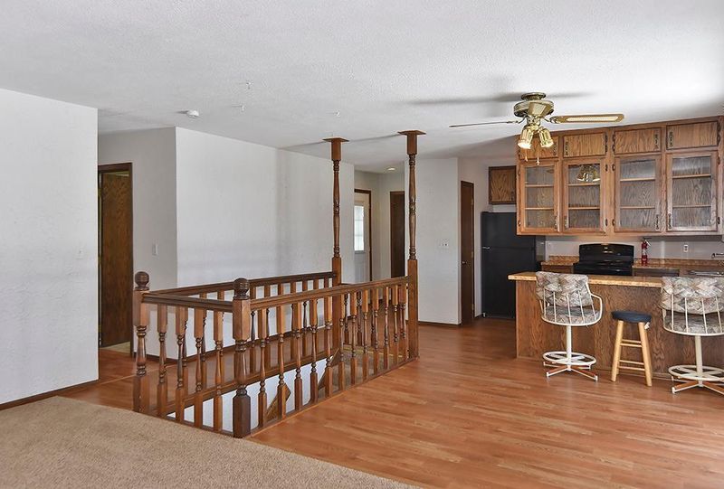 1930 Saint Paul Rd, Owatonna, MN 55060