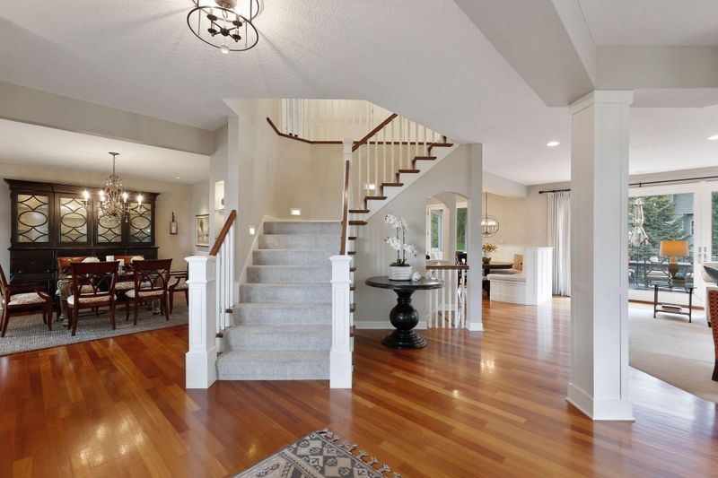 5021 Kelsey Ter, Edina, MN 55436