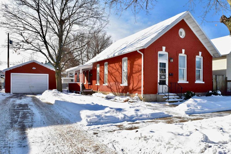 673 W 4th St, Winona, MN 55987