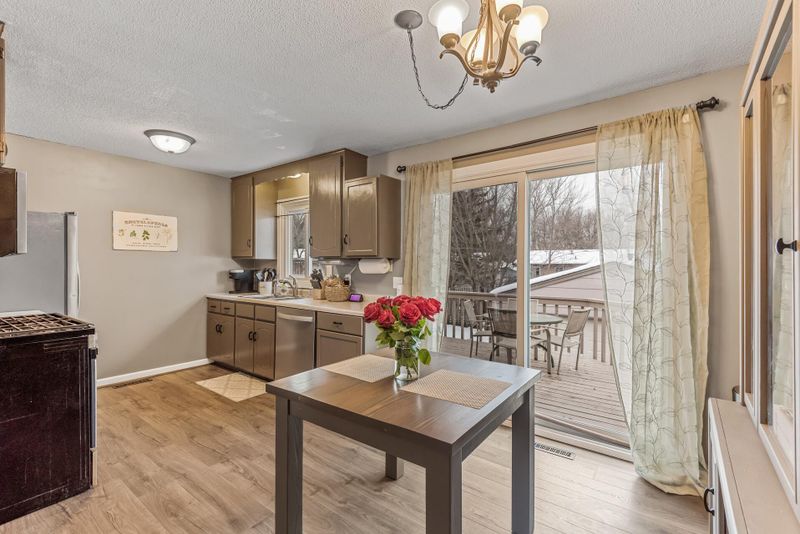 864 104th Ln NW, Coon Rapids, MN 55433