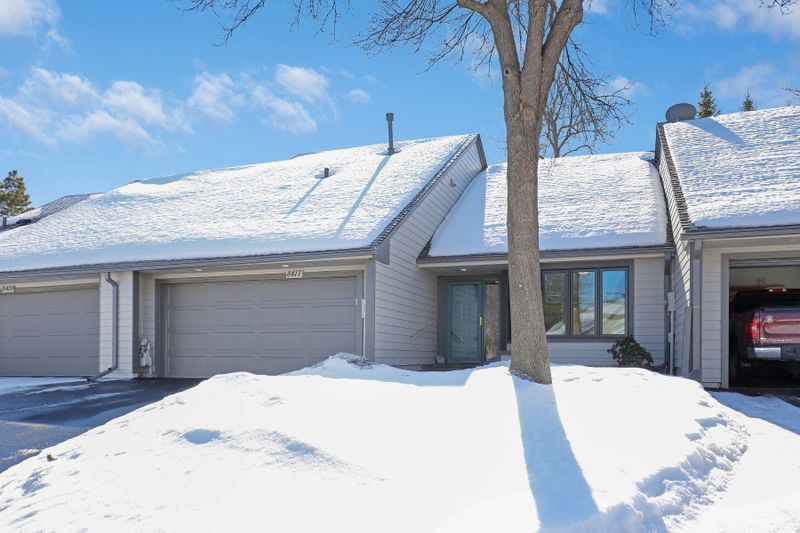 8417 Rice Lake Rd, Maple Grove, MN 55369