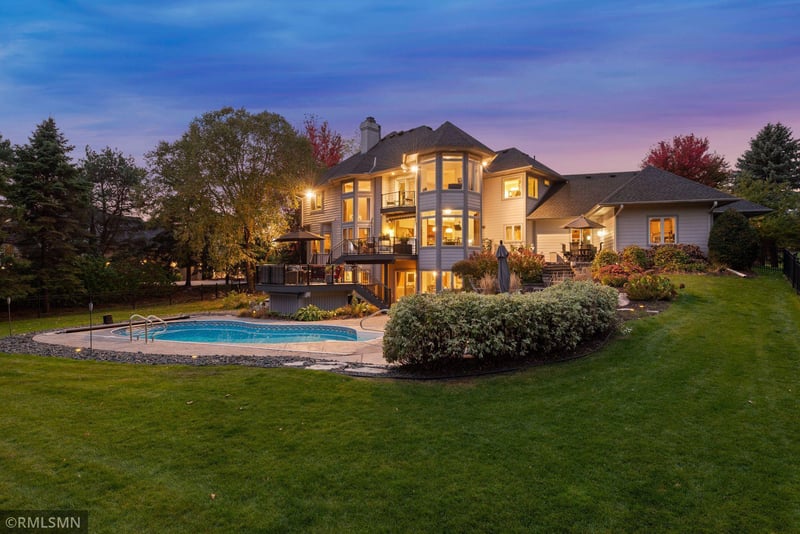 9255 Wedgewood Point, Woodbury, MN 55125