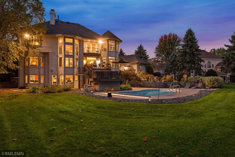 9255 Wedgewood Point, Woodbury, MN 55125
