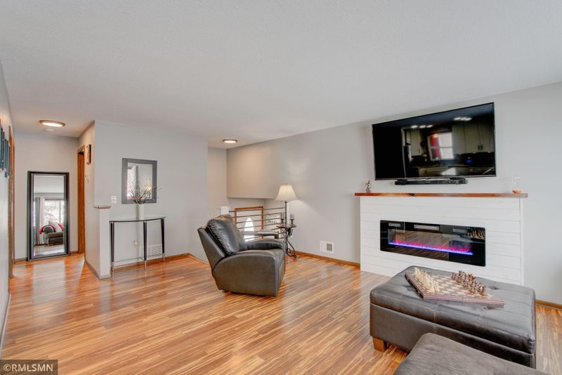 673 Arlo Ln, Lino Lakes, MN 55014