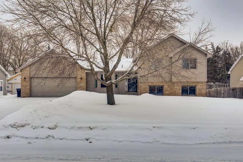 6140 145th Ln NW, Ramsey, MN 55303
