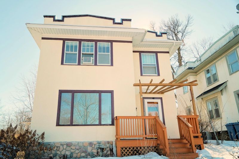 1901 Laurel Ave, Minneapolis, MN 55405