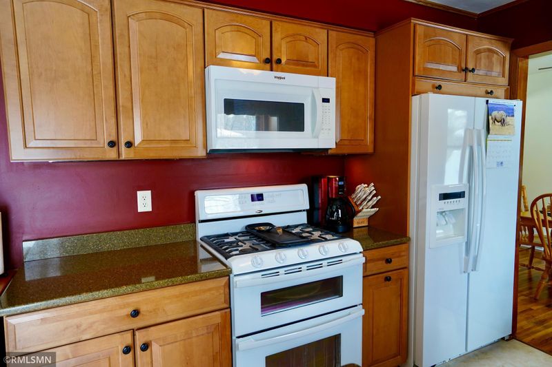 7533 Lee Ave N, Brooklyn Park, MN 55443