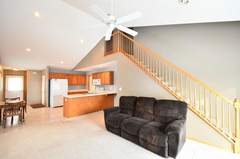 117 7th St W, Mantorville, MN 55955