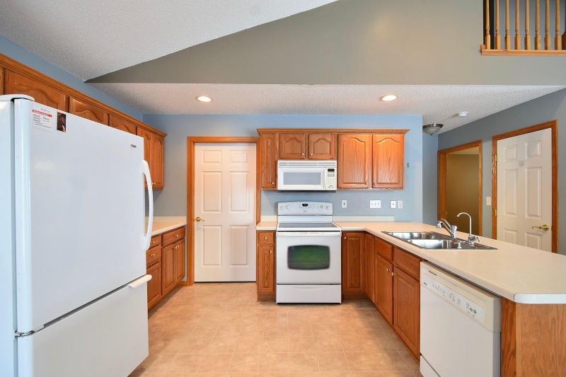 117 7th St W, Mantorville, MN 55955