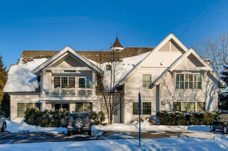 205 Mill St #S105, Excelsior, MN 55331