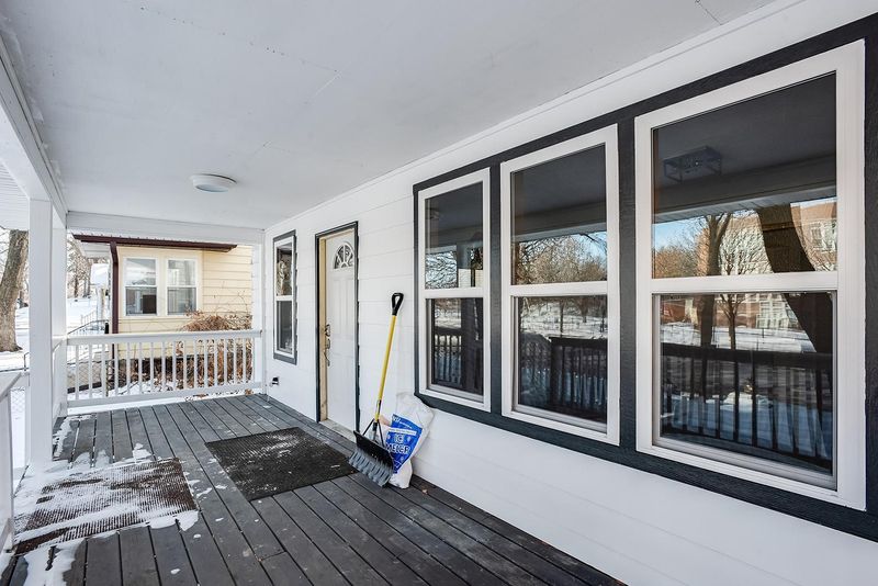 2012 Saint Clair Ave, Saint Paul, MN 55105