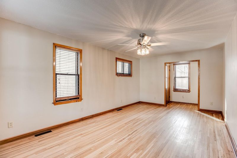 2012 Saint Clair Ave, Saint Paul, MN 55105