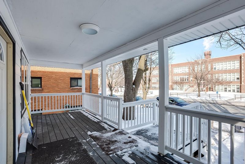2012 Saint Clair Ave, Saint Paul, MN 55105