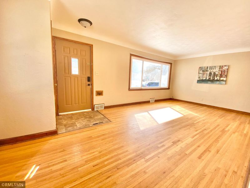 2235 Conway St, Saint Paul, MN 55119