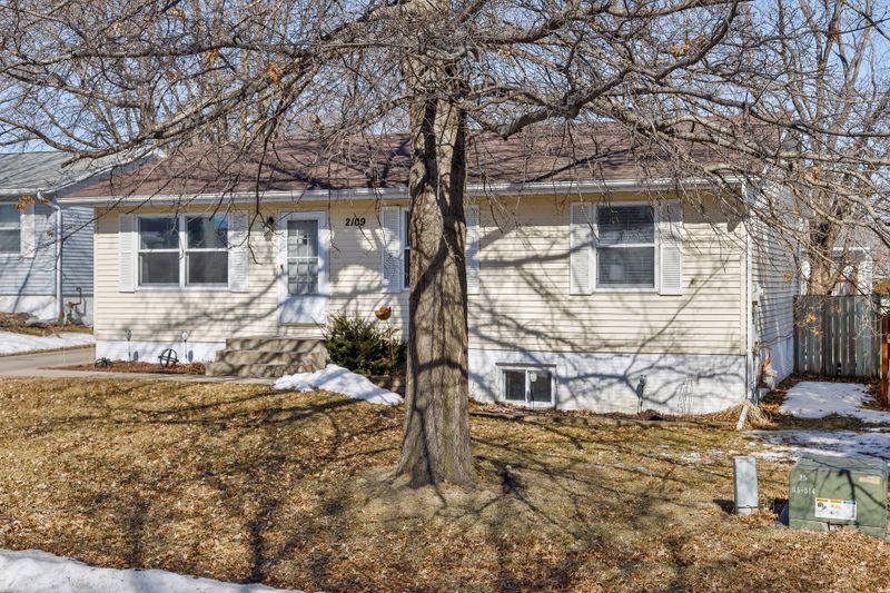 2109 49th Ln NW, Rochester, MN 55901
