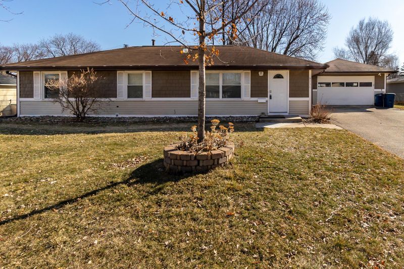 9231 13th Ave S, Bloomington, MN 55425