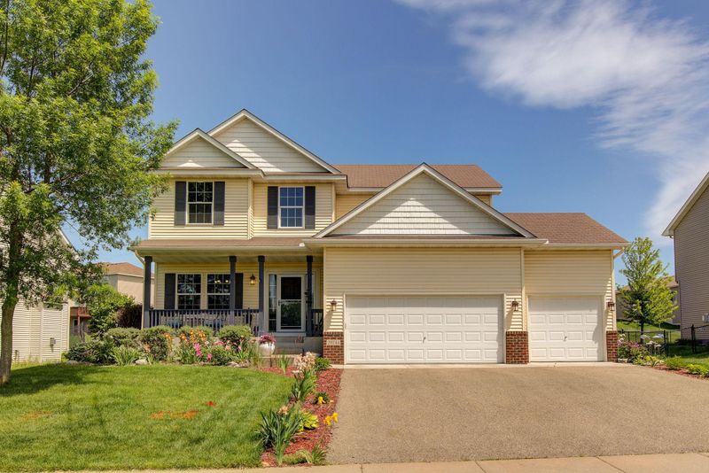 20744 Gemini Trl, Lakeville, MN 55044