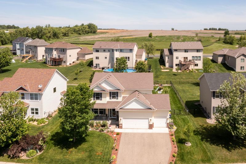 20744 Gemini Trl, Lakeville, MN 55044