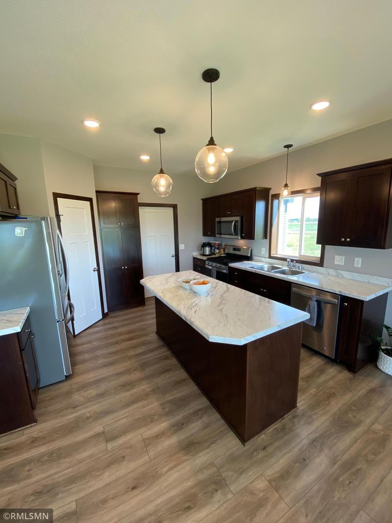 8541 Ebben Cir NE, Monticello, MN 55362