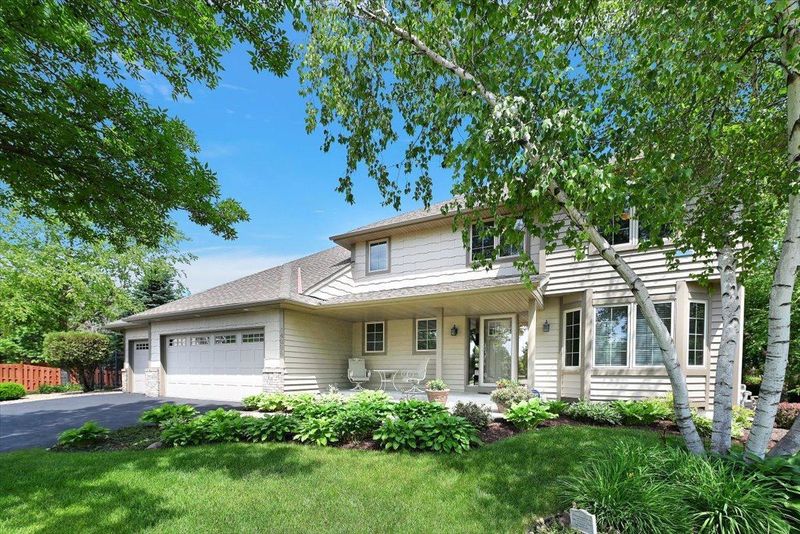 14006 Freeport Ct, Apple Valley, MN 55124