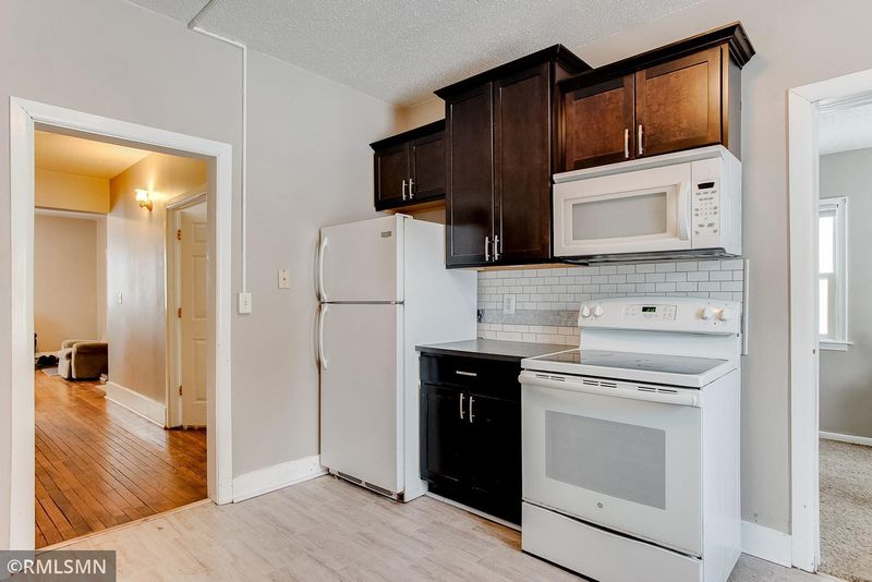 732 Geranium Ave E, Saint Paul, MN 55106