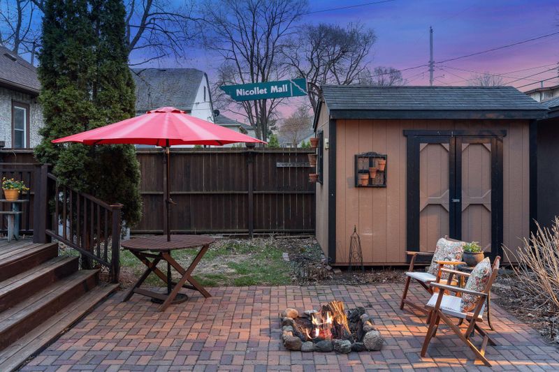 4528 Cedar Ave S, Minneapolis, MN 55407