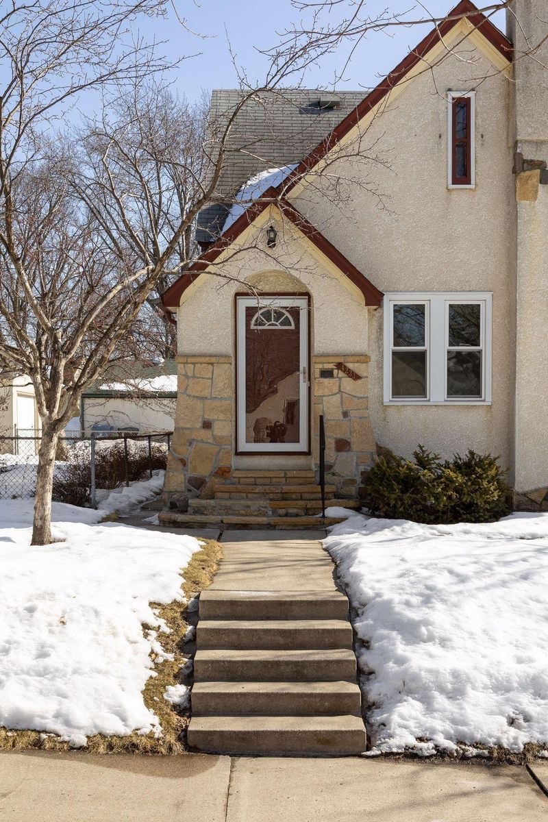 4233 24th Ave S, Minneapolis, MN 55406