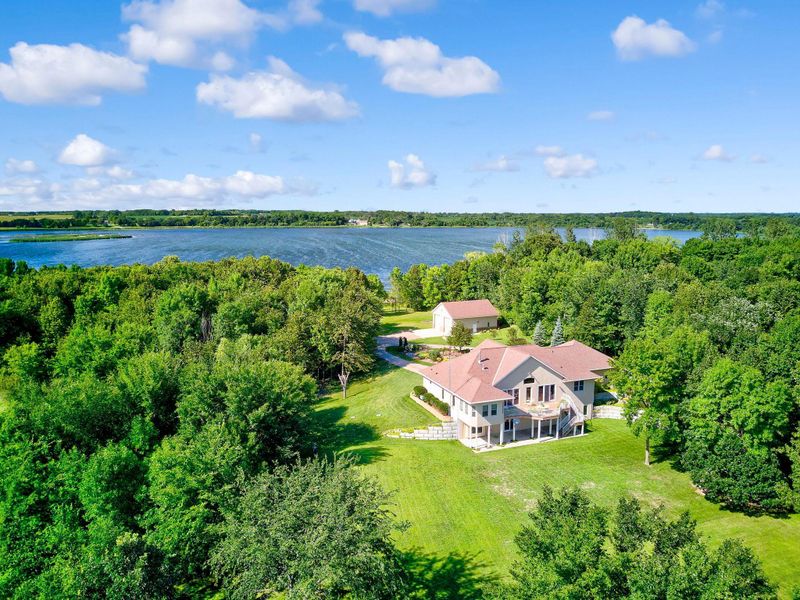 9031 50th St NW, Annandale, MN 55302