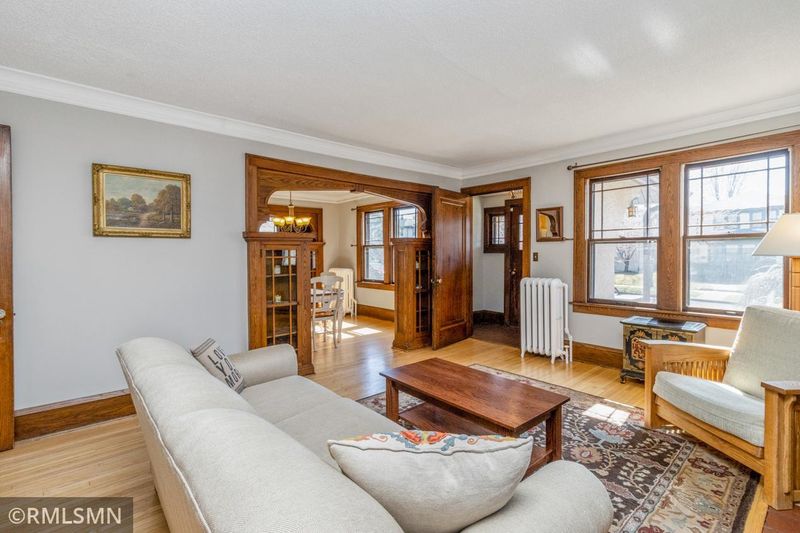 2149 Stanford Ave, Saint Paul, MN 55105