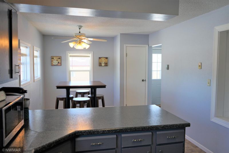 35092 210th St, Roseau, MN 56751