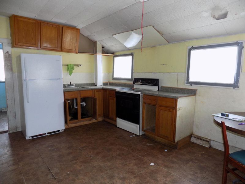 615 E 4th St, Fairmont, MN 56031