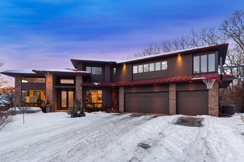 2074 Austrian Pine Ln, Minnetonka, MN 55305