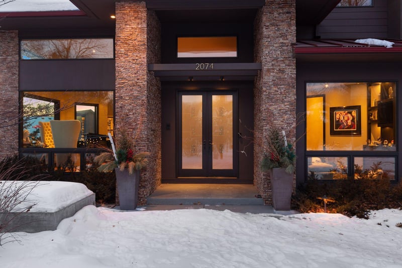 2074 Austrian Pine Ln, Minnetonka, MN 55305